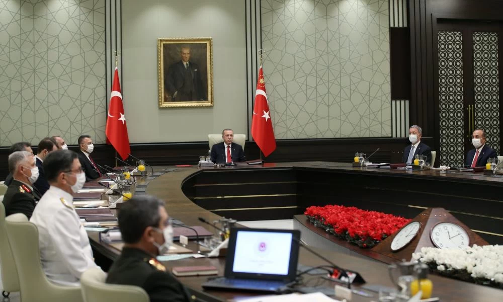 ''Σκάνε'' εξελίξεις στη Τουρκία: Με εντολή Ερντογάν μπαίνουν στη φυλακή απόστρατοι Στρατηγοί